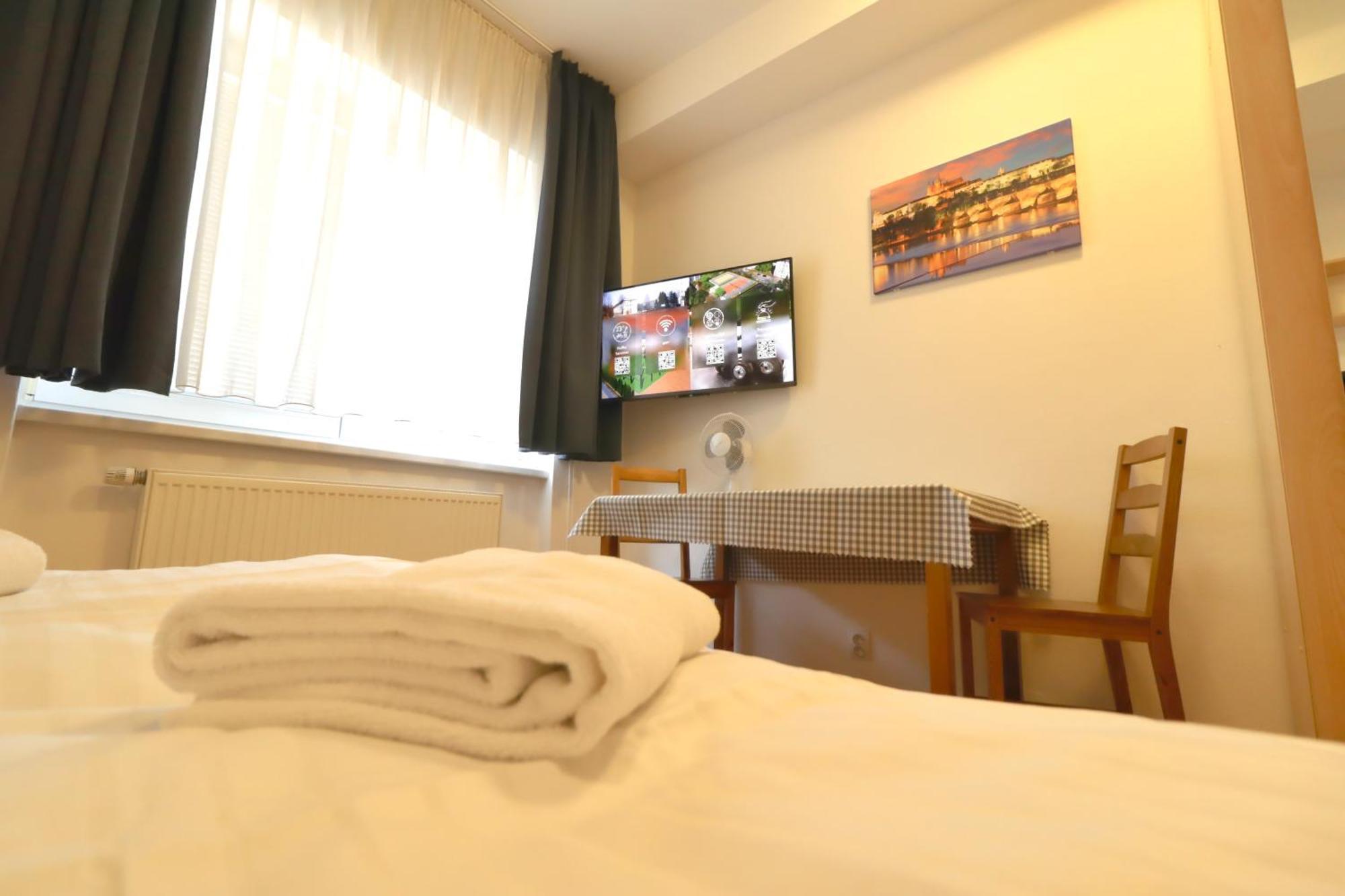 University Hotel Prague Exterior photo