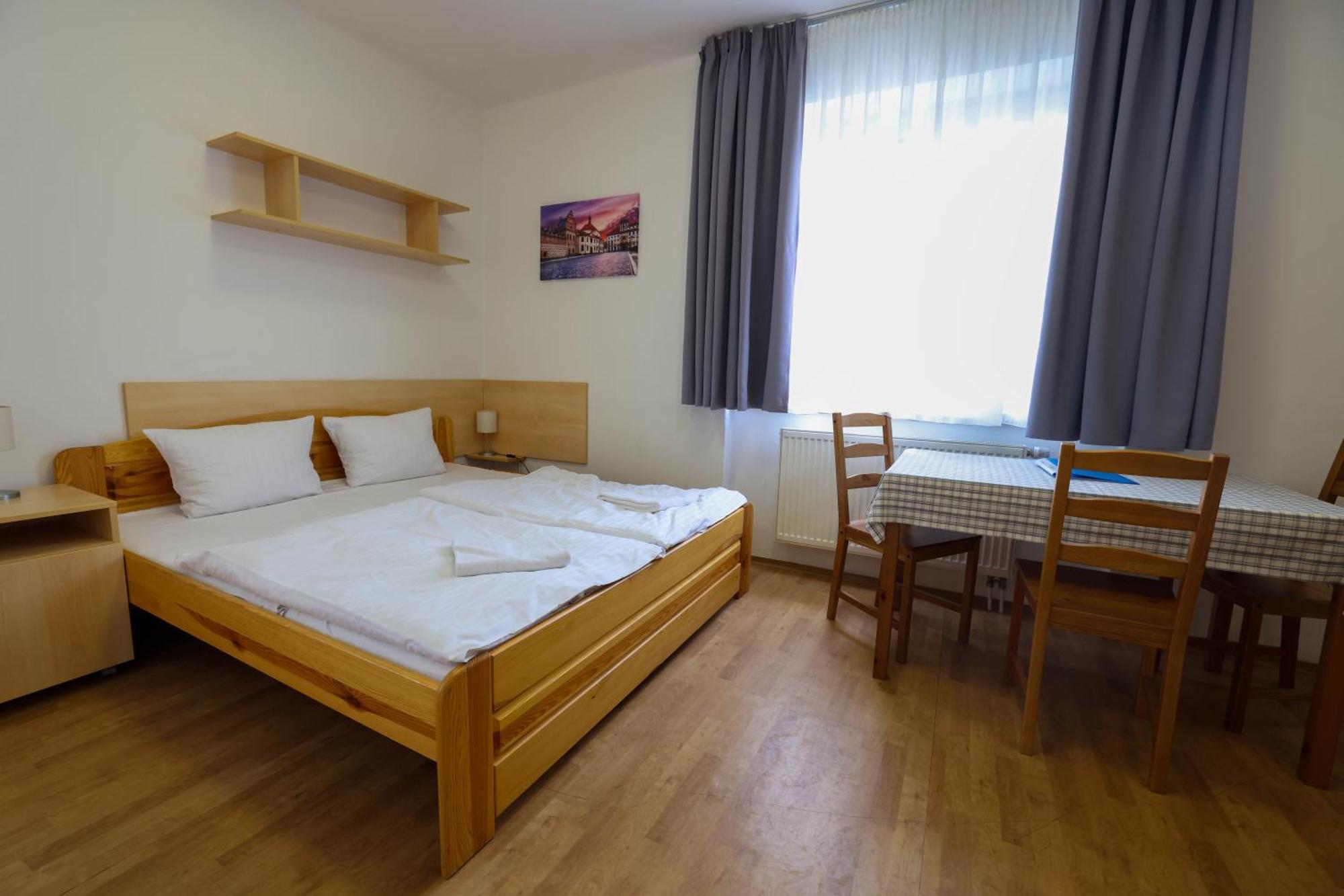 University Hotel Prague Exterior photo