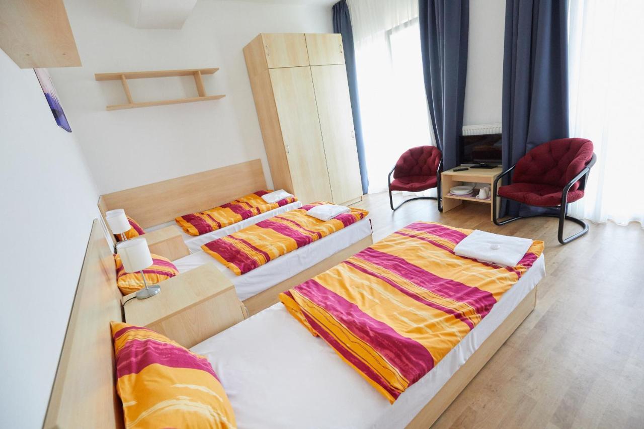 University Hotel Prague Exterior photo